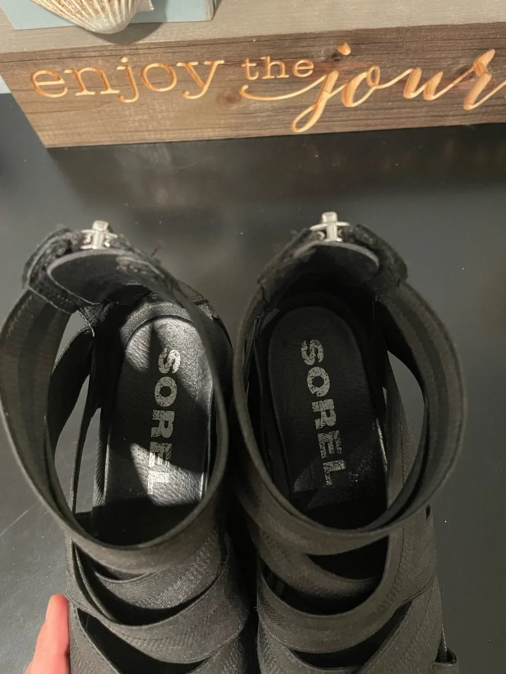 Sorel wedge sandals size 7 black